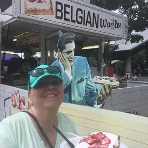 Meet your Posher, Joyce